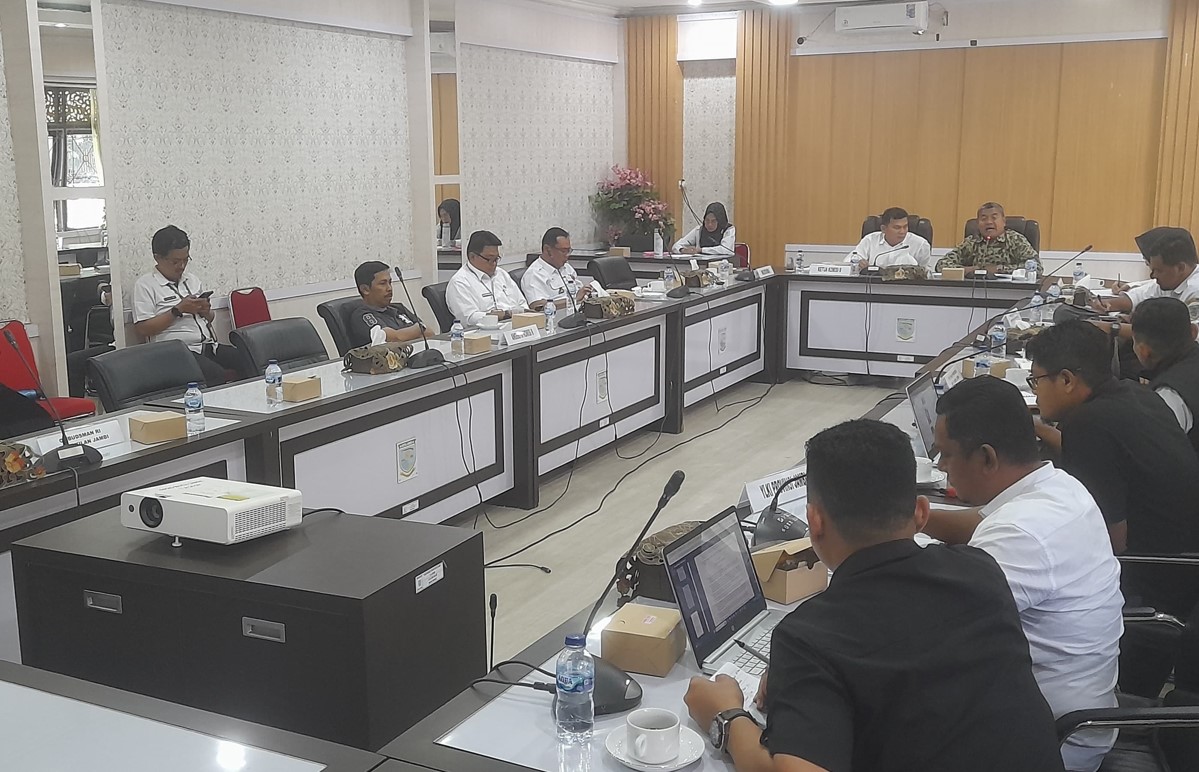 Komisi II DPRD Kota Jambi Gelar Hearing Persoalan P2TL, Minta Data Pajak PJU dan Denda P2TL