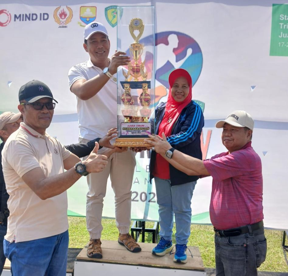 Cetak Sejarah Borong Medali, Atlet PASI Kota Juara Umum Kejurprov