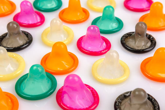 Sesuai RKUHP, Minimarket yang Ketahuan Jual Kondom ke ABG Bakal Kena Denda Bahkan Dipenjara