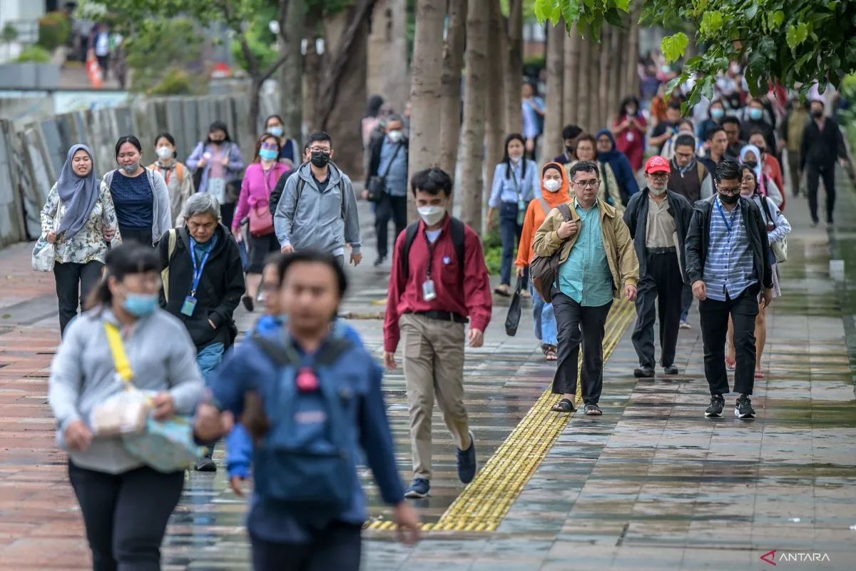 Simak! Kebiasaan Gendong Tas di Satu Bahu Bisa Picu Nyeri Kronis dan Artritis Dini