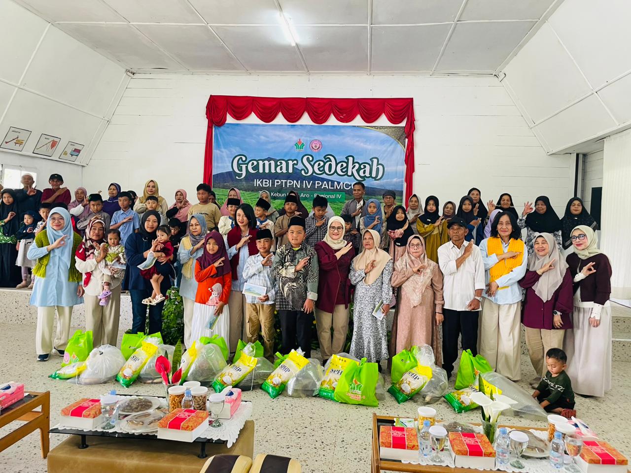 Gema Sedekah, IKBI PTPN IV Regional IV Sebar 50 Paket Plus 