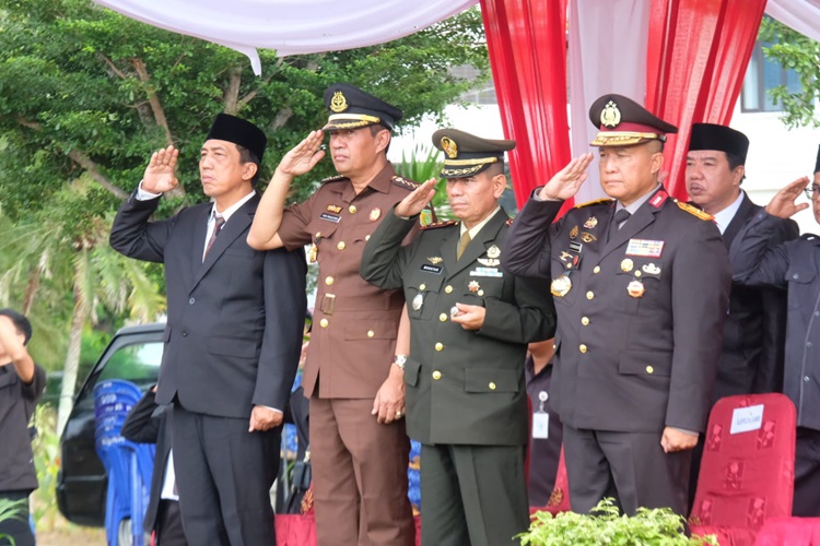 Wakapolda Jambi Ikuti Upacara Peringatan Hari Sumpah Pemuda di Kantor Gubernur Jambi