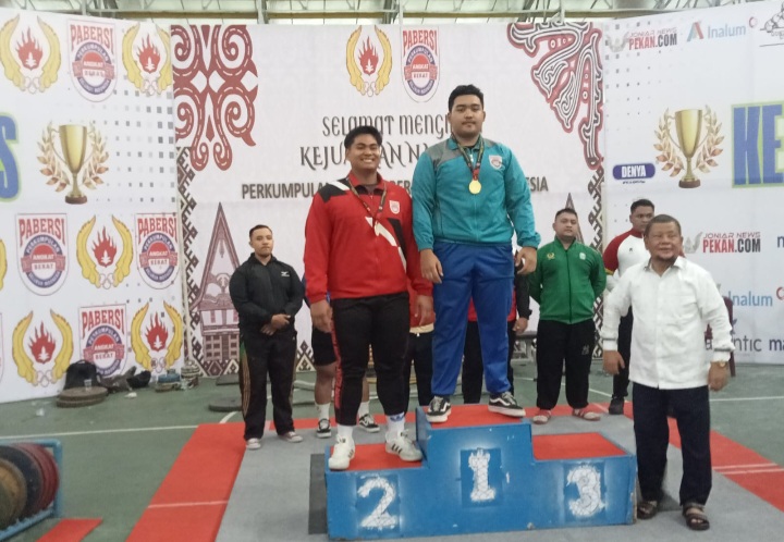 Bertarung di Kejurnas Medan, Dua Lifter Muda Jambi Sabet Medali Emas