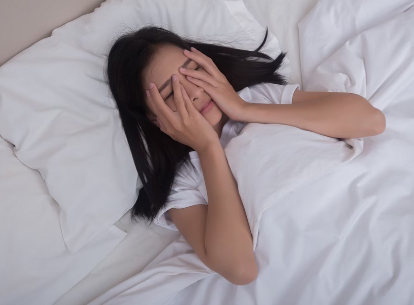 Pernah Terbangun Dini Hari dan Sulit Tidur Lagi? Mungkin Kamu Mengalami Late Insomnia
