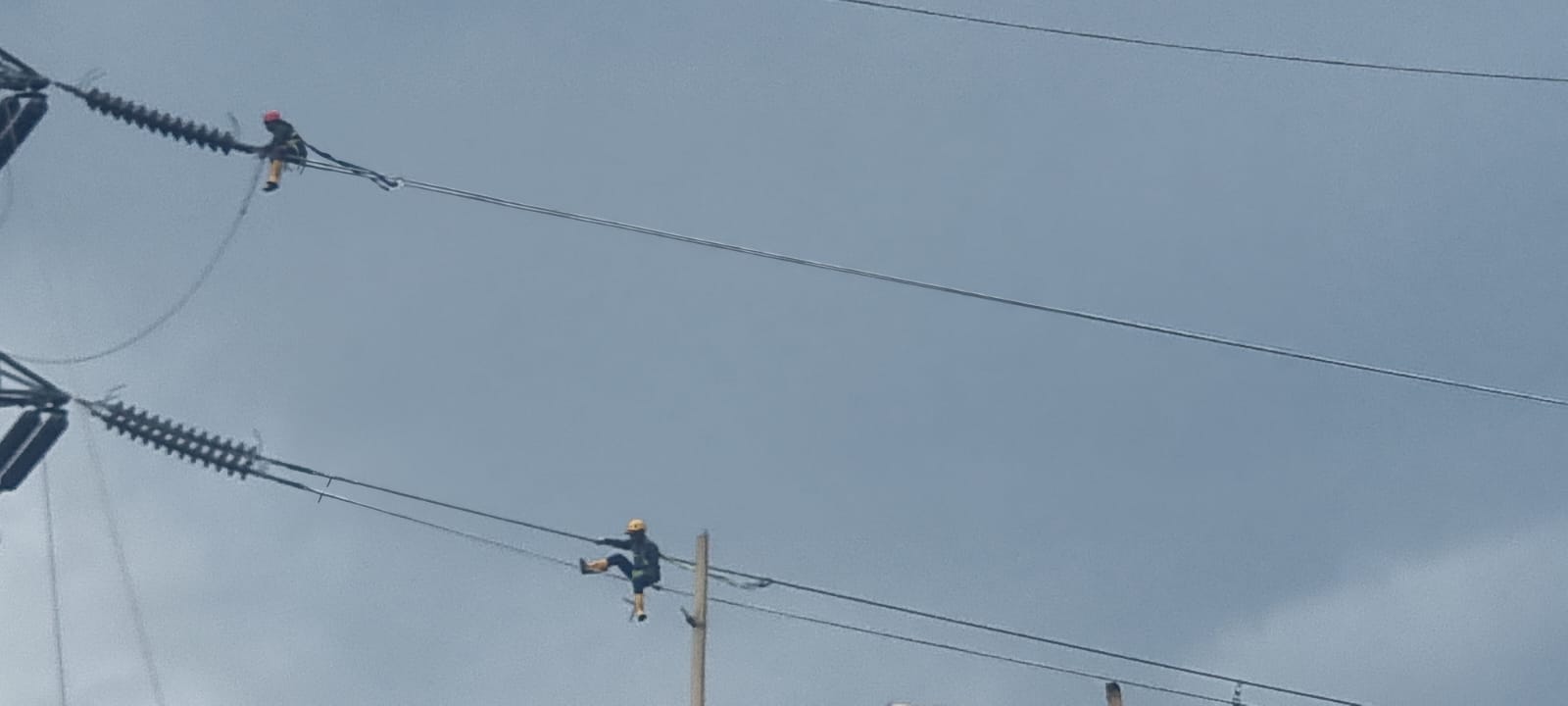 PLN Unit Terpadu Gerak Cepat Penanganan Gangguan SUTT di Wilayah Kabupaten Kerinci