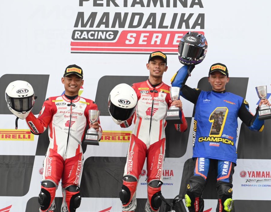 Adenata dan Rheza Melesat Kencang Kuasai Podium MRS Seri Akhir Bersama CBR600RR
