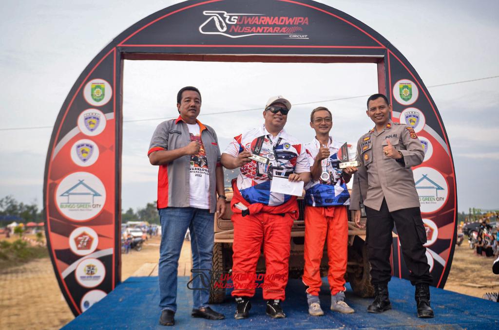 Ketua IMI Jambi Guntur Muchtar Juara 3 Kelas J2 Kejurnas Sprint Rally Putaran 4