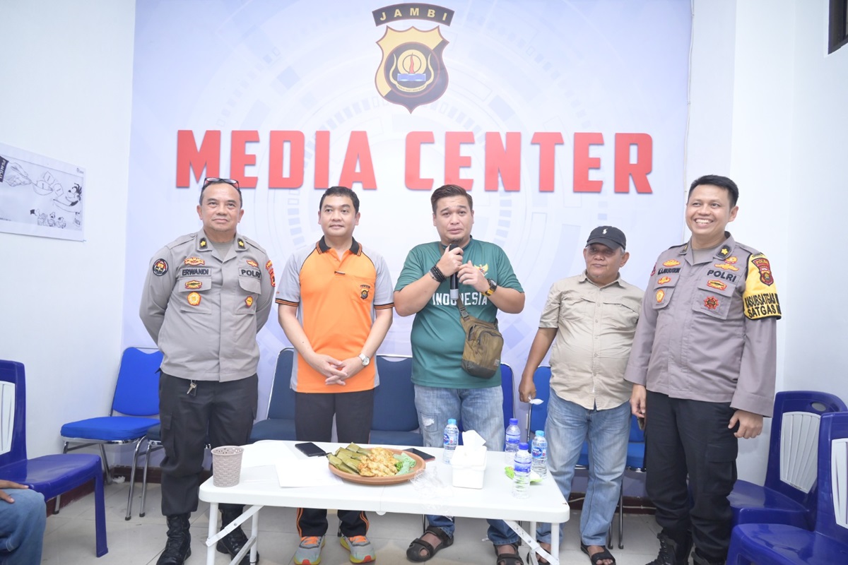 Jelang Ramadan, Bid Humas Polda Jambi Silaturahmi dengan Awak Media, Sekaligus Kenalkan Media Center