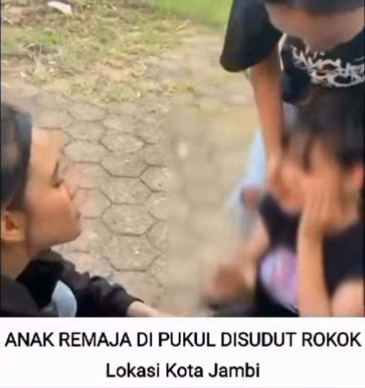 Viral Video Remaja Putri di Kota Jambi Dibully: Dipukul, Disiram hingga Disundut dengan Rokok