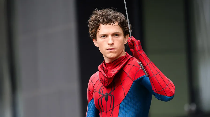 Tom Holland Alami Gegar Otak, Produksi Spider-Man 4 Ditunda Seminggu