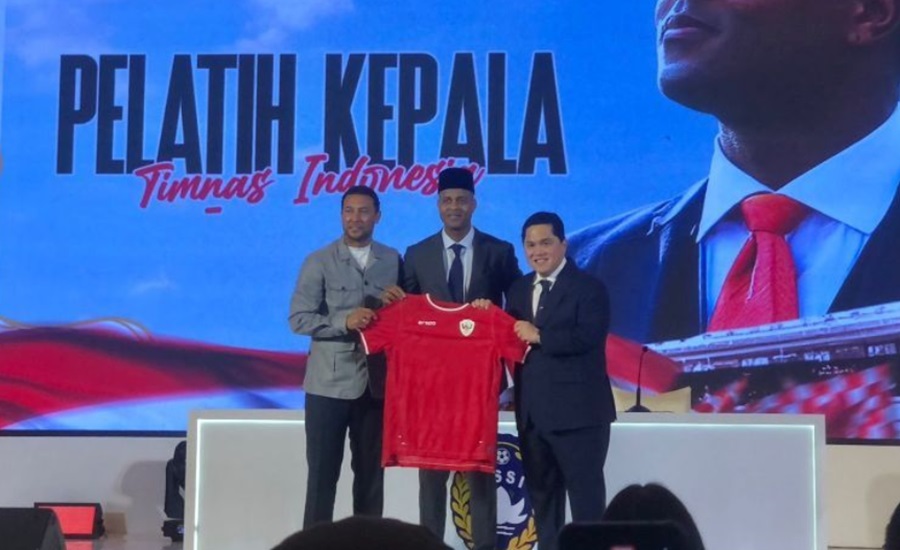 Ini Cara Patrick Kluivert Memenangkan Hati Fans Indonesia