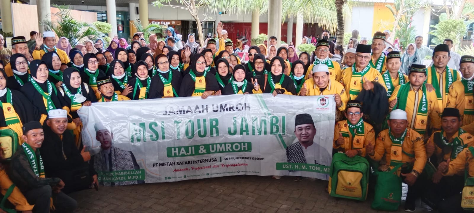 MSI Tour Jambi Berangkatkan 90 Jamaah Umroh