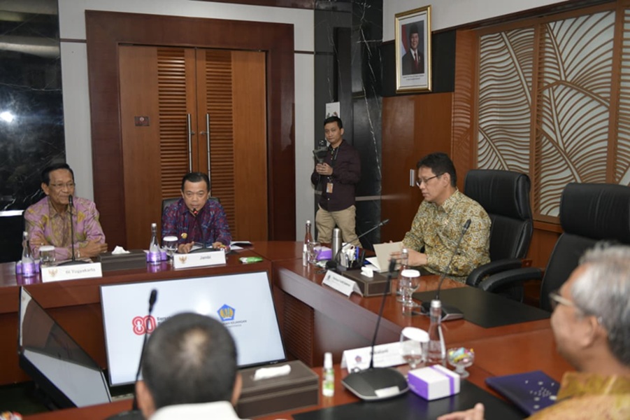 Penerimaan TKD Turun Jauh, Gubernur Jambi Temui Menteri Keuangan Purbaya