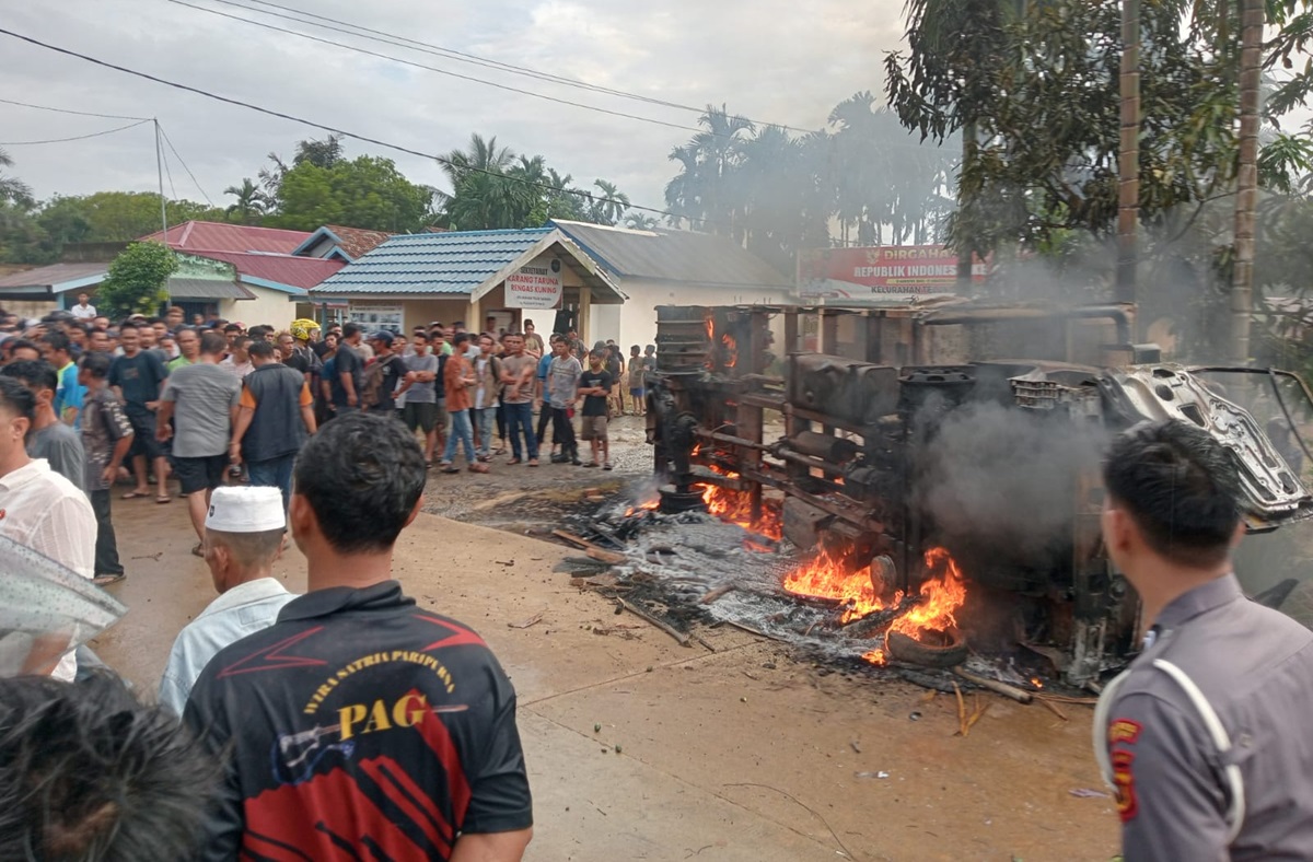 Pasca Siswa SD Tewas Ditabrak Truk di Tanjab Timur, Warga Blokir Jalan 