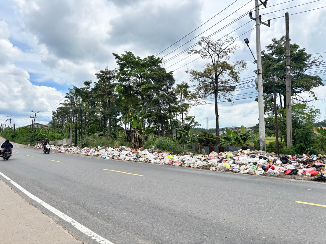 Bikin Kesal, Sampah Selalu Menumpuk di Jaluko, Diangkut Tiap Hari Tapi Tak Pernah Tuntas
