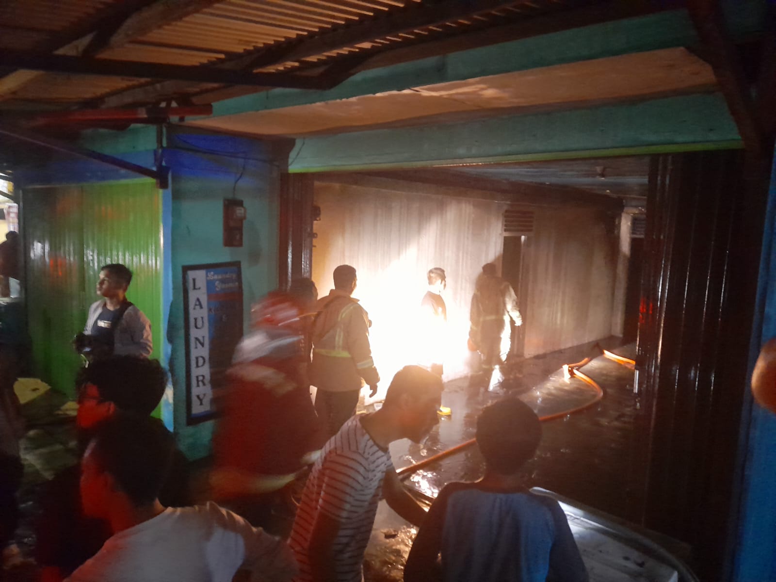 Toko Laundry di Simpang Kawat Terbakar, Diduga Akibat Arus Pendek Listrik