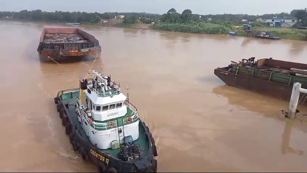 Tongkang Batu Bara Tabrak Tiang Pengaman Jembatan Aur Duri 1, Ini Penjelasan Polda Jambi