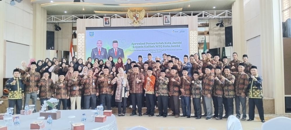 Pemkot Jambi Serahkan Bonus MTQ Sebagai Bentuk Apresiasi 