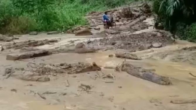 Longsor di Birun Kabupaten Merangin, Jalan Kerinci-Bangko Putus