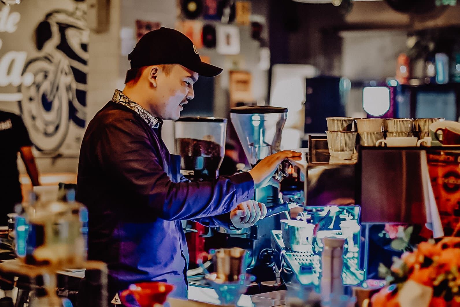 PLN Ajak Masyarakat dan Penggiat Kopi Ikuti Manual Brew Competition Festival Karya Nyata Kementerian BUMN