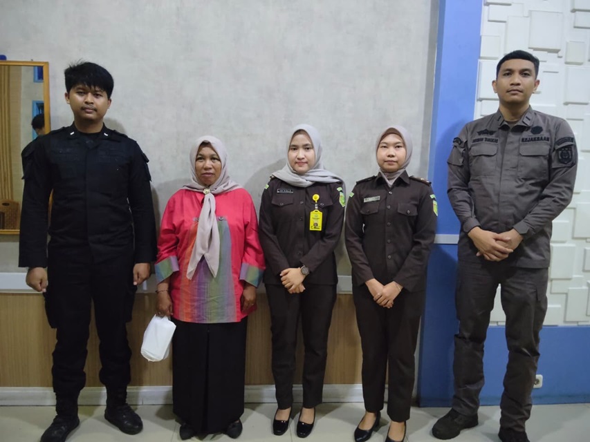 Kena Kasus Korupsi! Bendahara DP3A Sarolangun Jadi Tersangka oleh Kejari Sarolangun dan Langsung Ditahan  