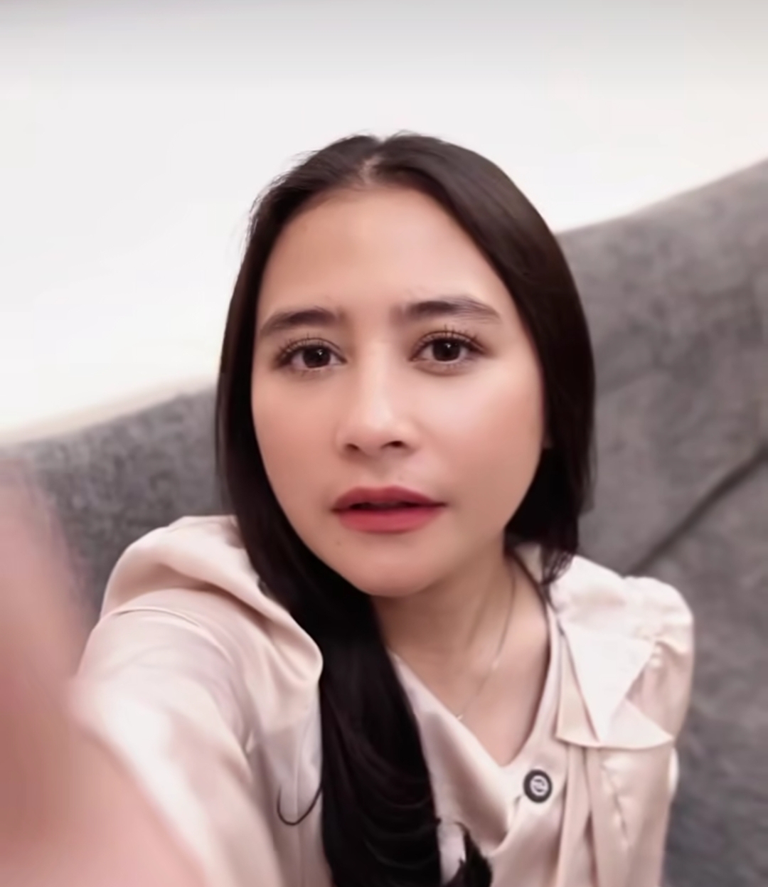 Dituduh Pick Me! Prilly Latuconsina Jadi Sorotan Publik Karena Pernyataannya Soal Cewek Independen