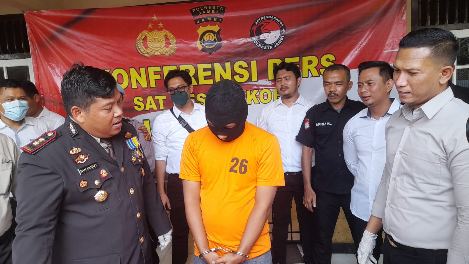 Jadi Bandar Narkoba 3,5 Kg, Begini Pengakuan Isong Saat Ditangkap Polisi