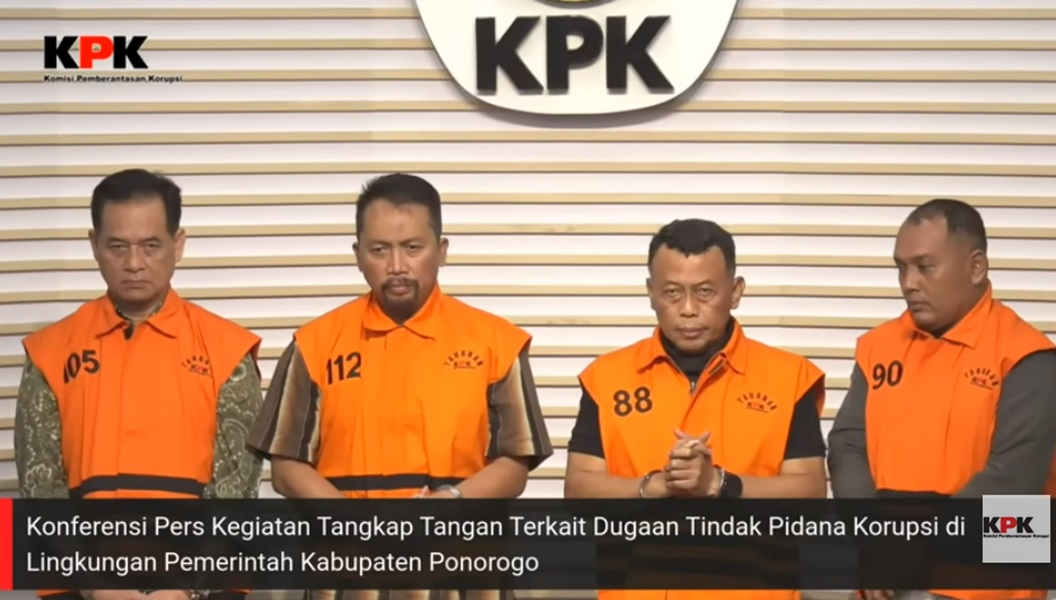 Usai Terjaring OTT KPK, Bupati Ponorogo Jadi Tersangka Korupsi dan Langsung Ditahan