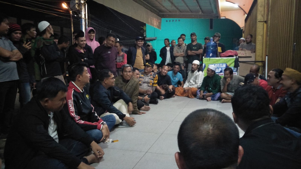 Terkait Pemblokiran Jalan, PJ Bupati Muaro Jambi Mediasi Warga Muaro Kumpeh