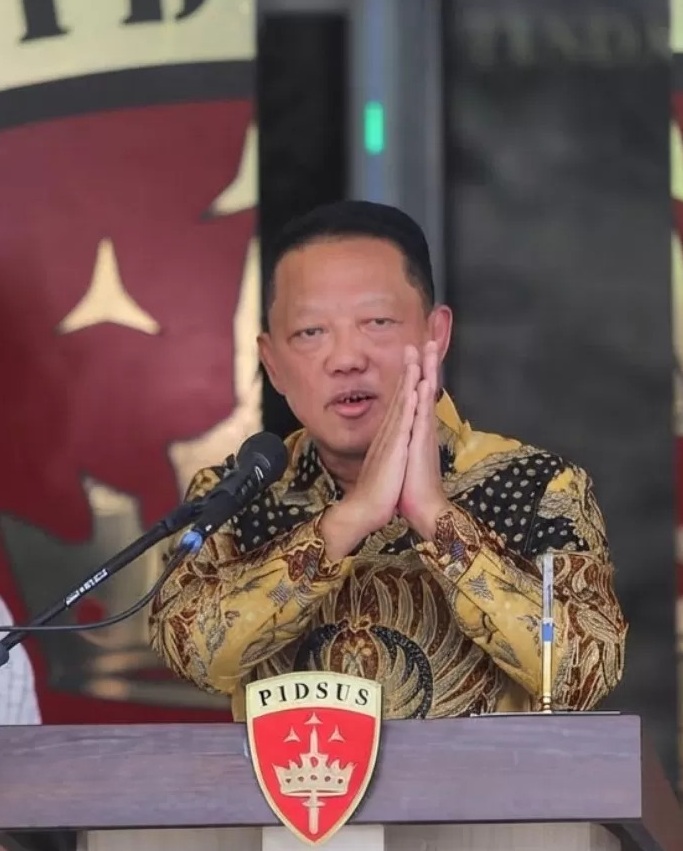 Nyaris 10 Jam Diperiksa, Eks Jampidsus Febrie Adriansyah Langsung Ditahan Kejagung dalam Kasus TPPU