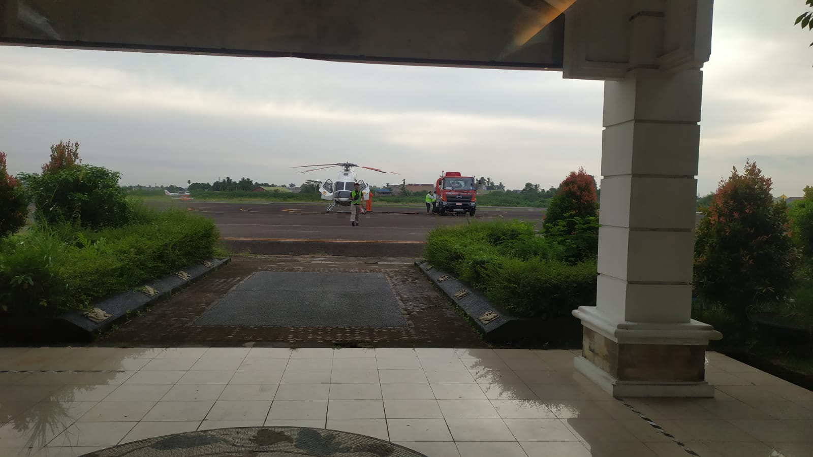 Helikopter untuk Evakuasi Tiba di Bandara STS Jambi, Punya Siapa?