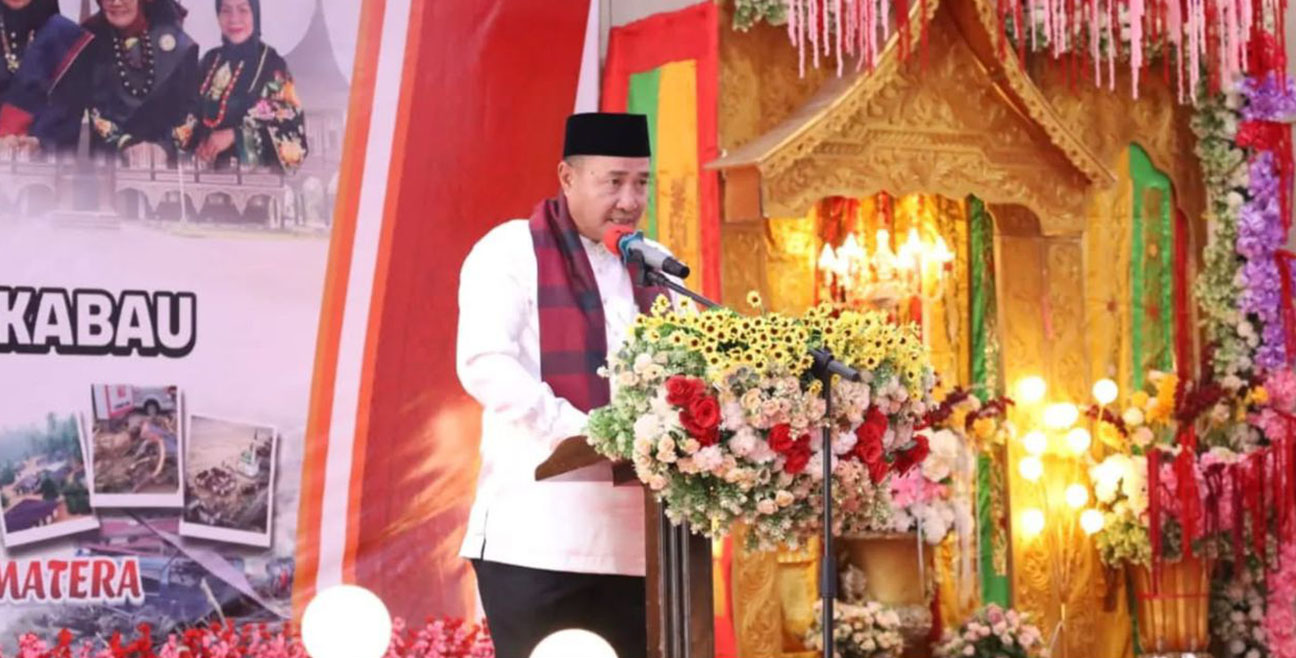 Wakil Ketua II DPRD Emrizal Hadiri Pengukuhan Bundo Kanduang Periode 2025–2029