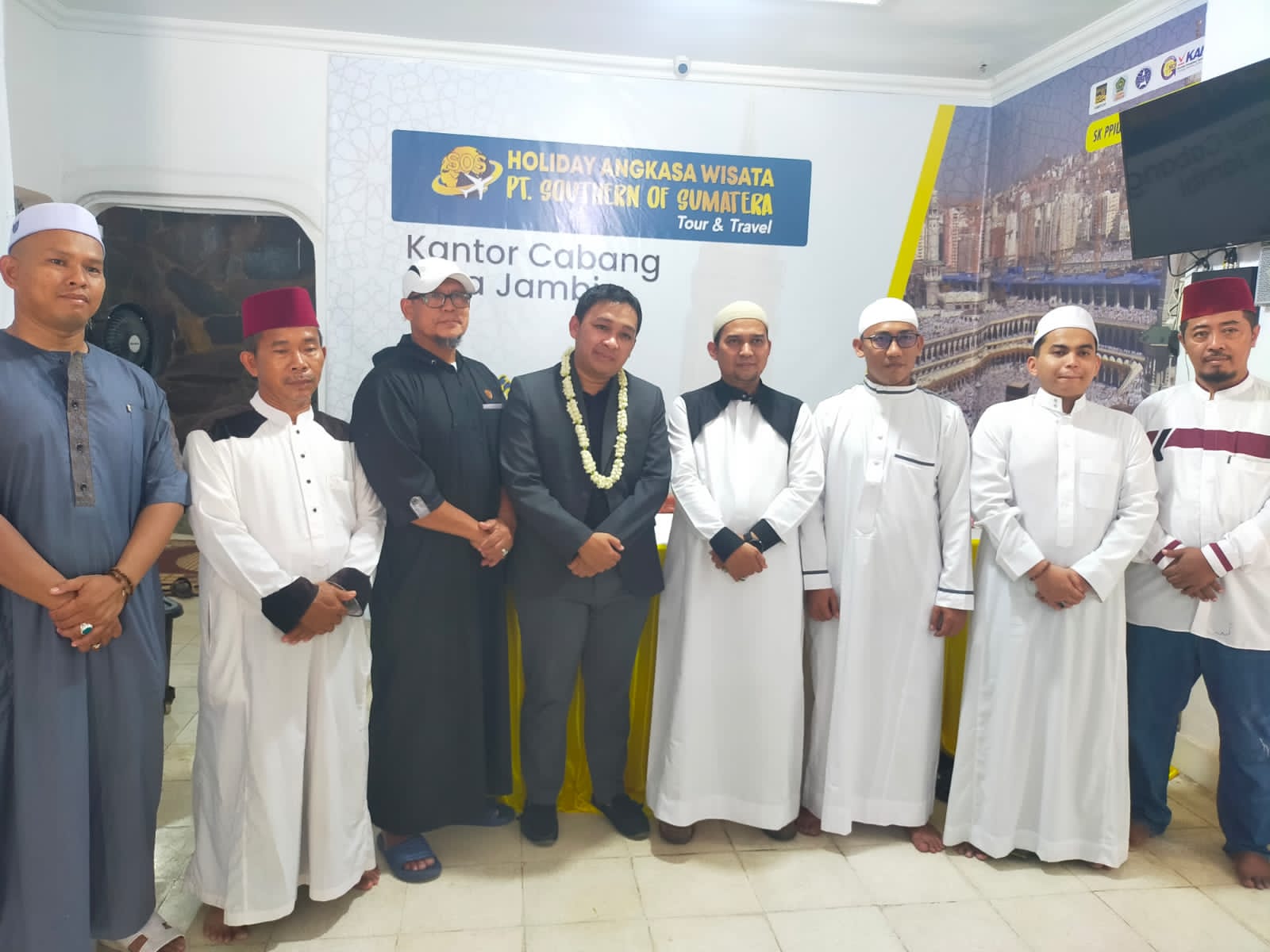 Holiday Angkasa Wisata Cabang Jambi hadir Untuk Kemudahan Jamaah Beribadah Umroh