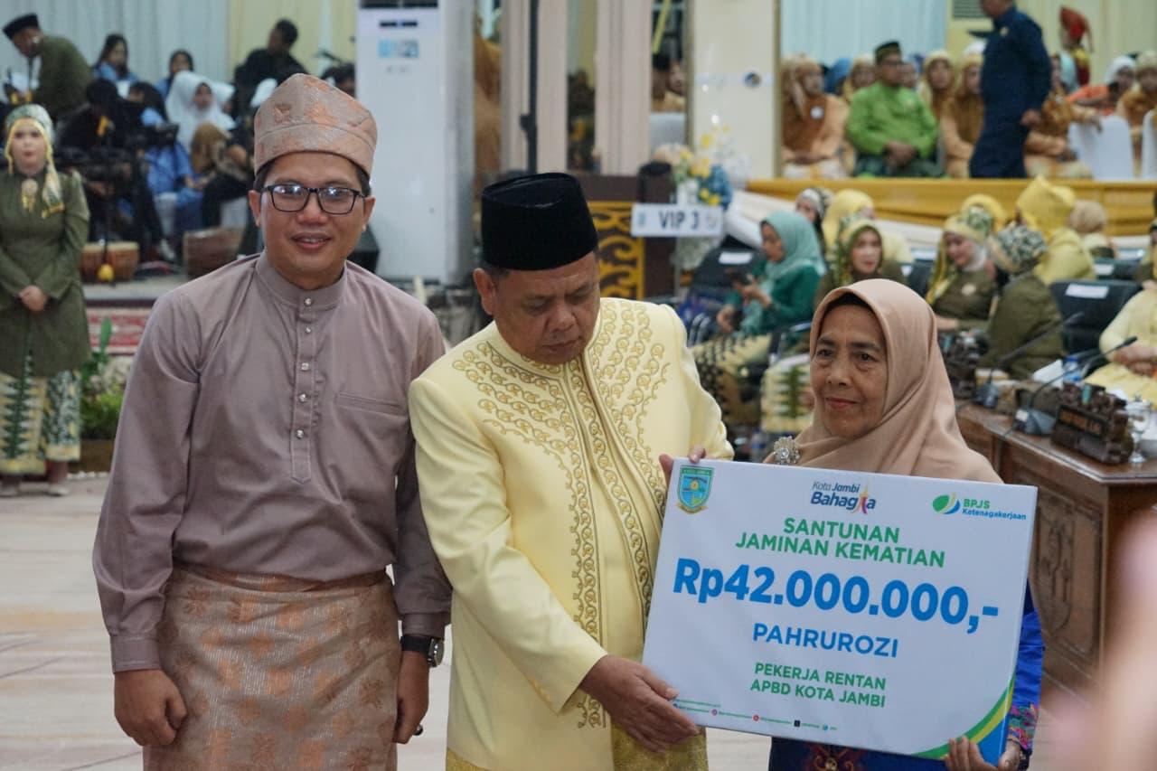 Program Kartu Bahagia Berdampak Nyata, 15 Ribu Lebih Warga Jambi Dapat Jaminan Sosial