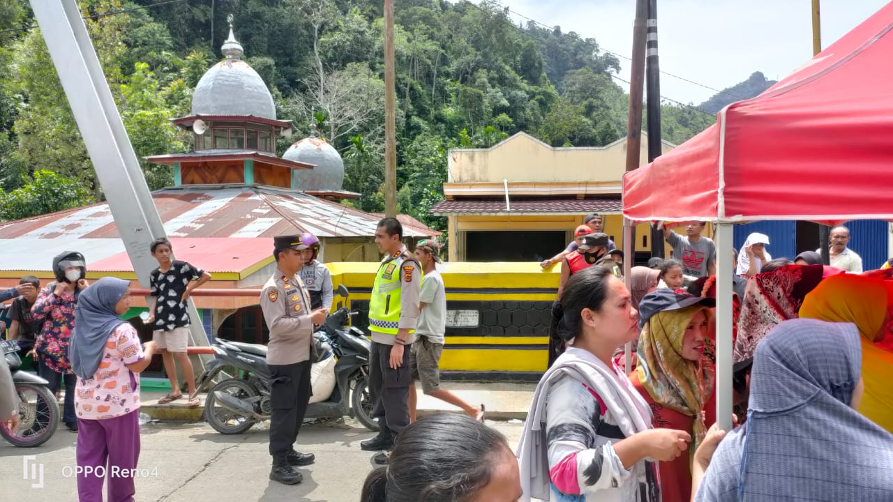 12 Jam Jalan Kerinci-Bangko Lumpuh, Warga Muara Emat Buka Blokir Setelah Sekda Turun ke Lokasi