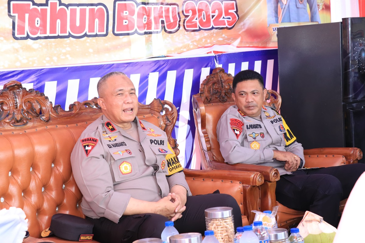 Pastikan Natal dan Tahun Baru Aman, Wakapolda Jambi Cek Pos Pelayanan Operasi Lilin 2024 di Sarolangun