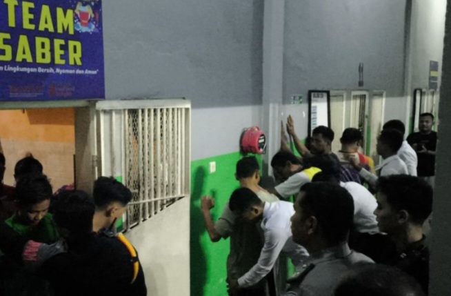 Teng! Petugas Lapas Narkotika Jambi Razia Mendadak Blok Hunian WBP