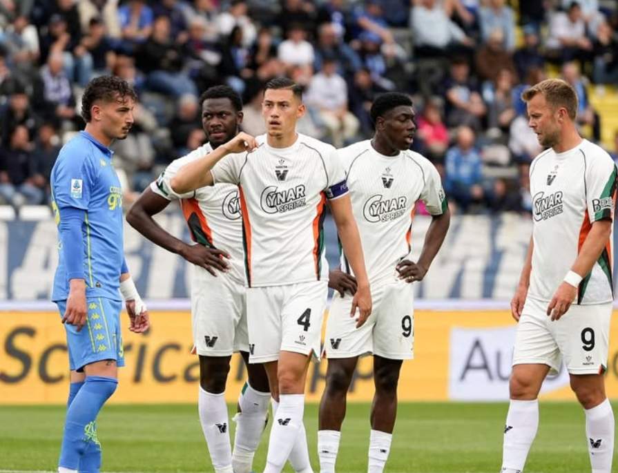 Hasil Liga Italia: Handball Jay Idzes Bikin Venezia Gagal Menang, Imbang 1-1 vs Torino!