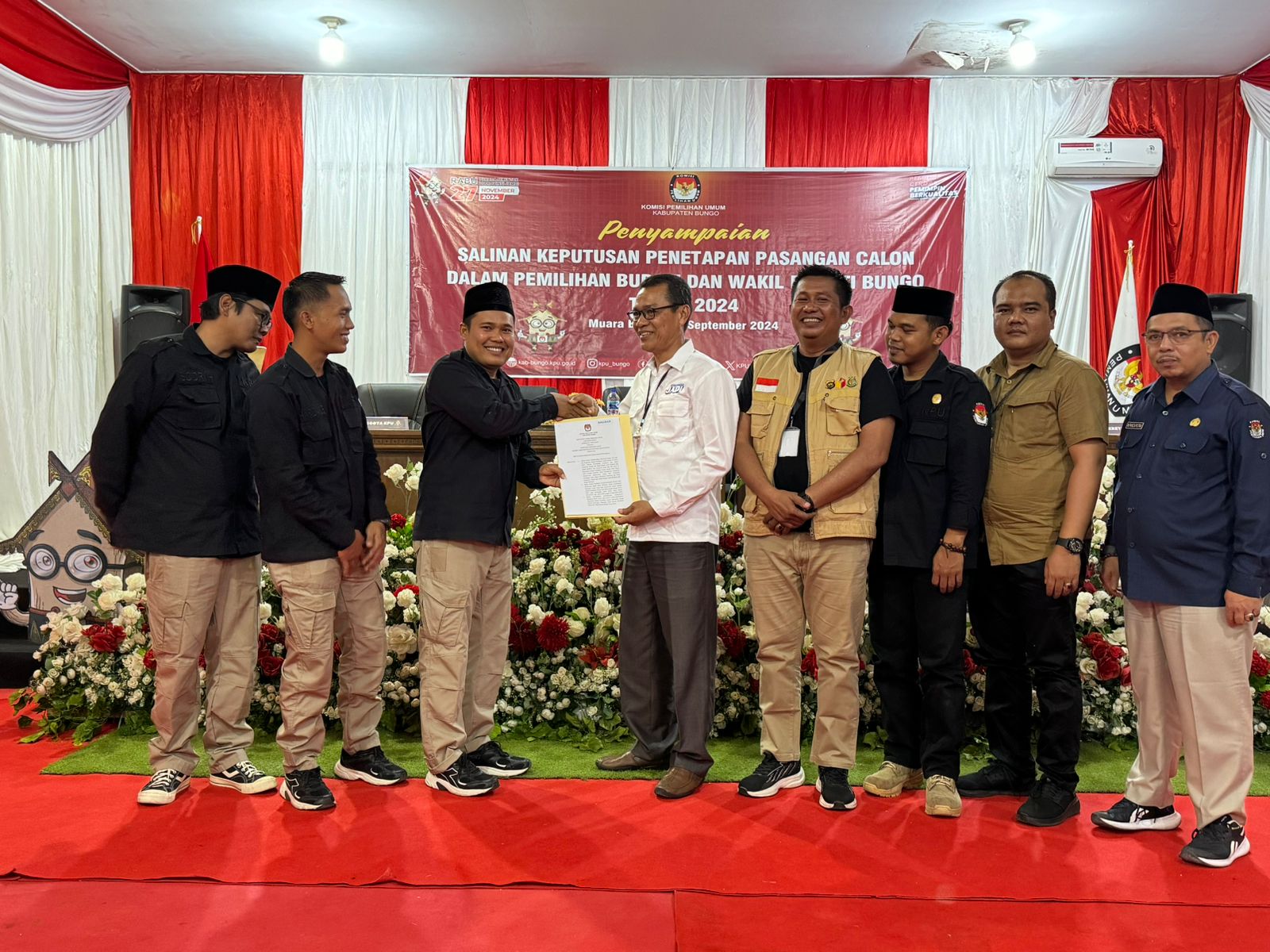 KPU Resmi Tetapkan Jumiwan Aguza - Maidani Sebagai Calon Bupati dan Wakil Bupati Bungo