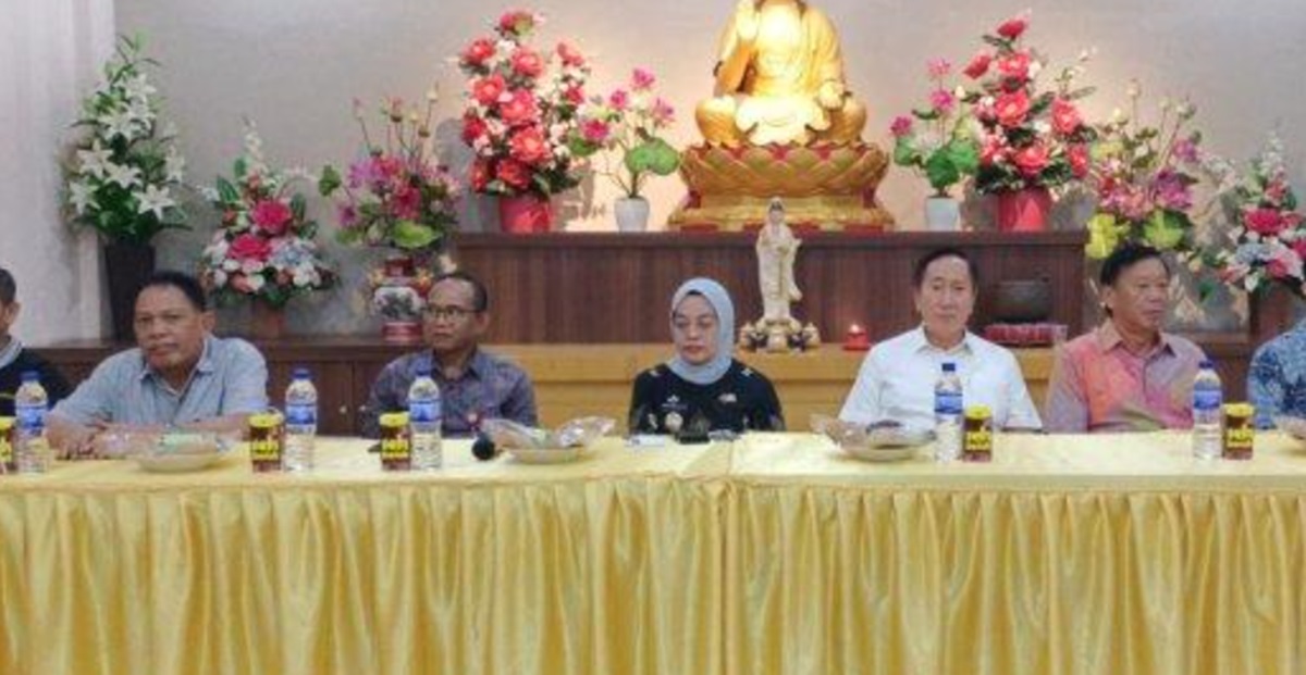 Sri Purwaningsih Silaturahmi ke Pemuka Agama Buddha dan Konghucu