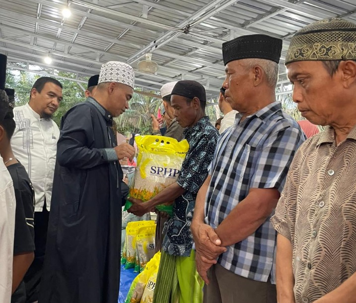 PTPN IV Regional IV Ibadah dan Kerja Sambil Santuni Fakir Miskin 