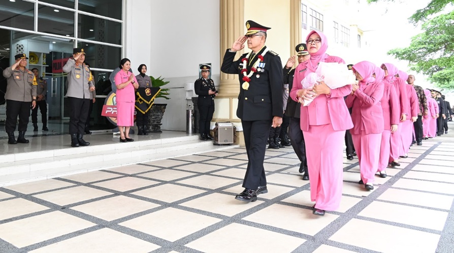 Wisuda Purna Bhakti, Kapolda Jambi: Kami akan Melihat Teladan dari Para Senior