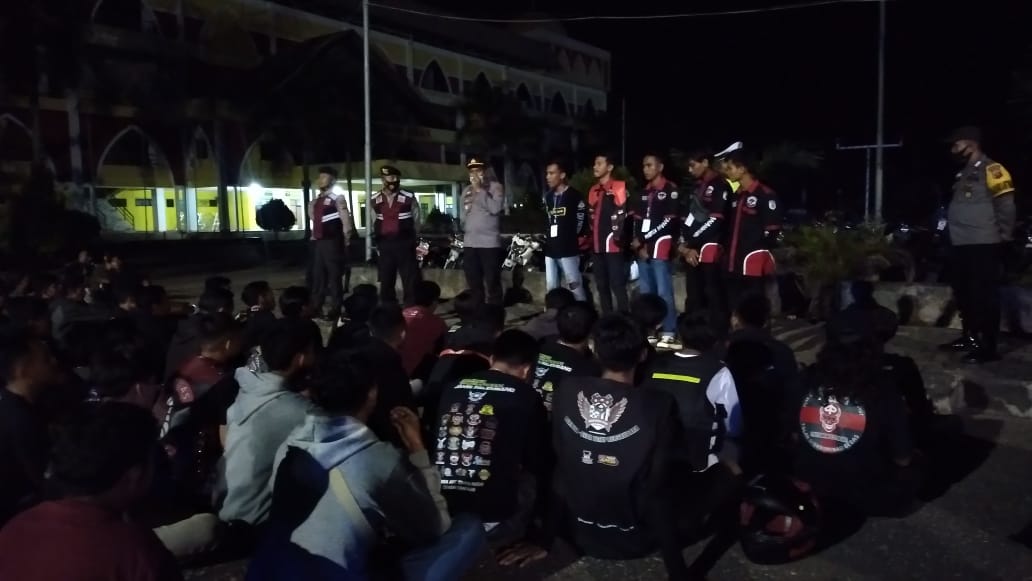Polisi Bubarkan Party Anniversary Komunitas Motor CKK di Gedung Tenis GOR Sarolangun