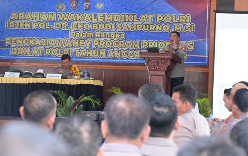 Wakalemdiklat Polri Beri Arahan Siswa Diktukba di SPN Polda Jambi