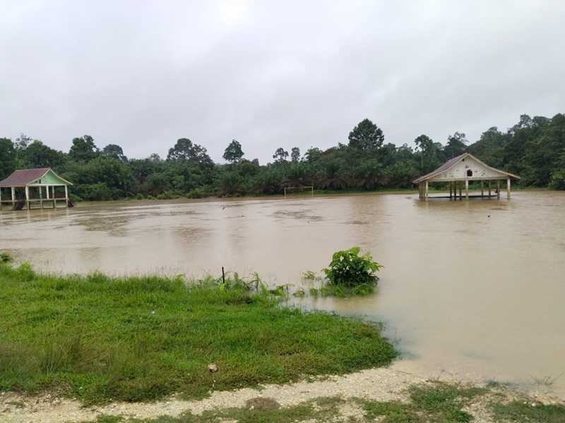 Sungai Batanghari Meluap Akibat Hujan Lebat Berhari-hari di Kabupaten Tebo, 3 Desa Terendam Banjir