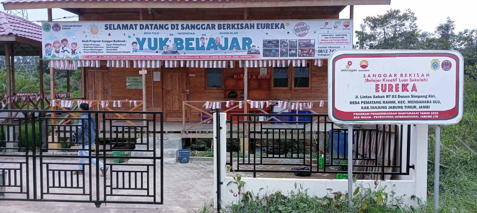 Tak Hanya Bangun Sanggar, SKK Migas PetroChina Support Program Ngajar Keliling Volunteer Literasi