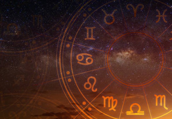 Zodiak Kamu, 27 November 2022, Scorpio, Anda Jelas Berjuang Dengan Sesuatu yang Besar