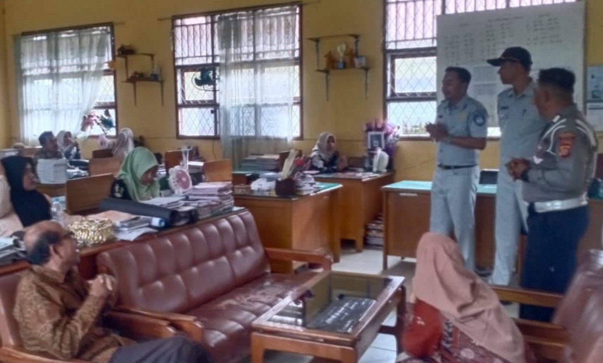 Jasa Raharja Cabang Muara Bungo Adakan Program Pengajar Peduli Keselamatan Lalu Lintas di SMA Negeri 2 