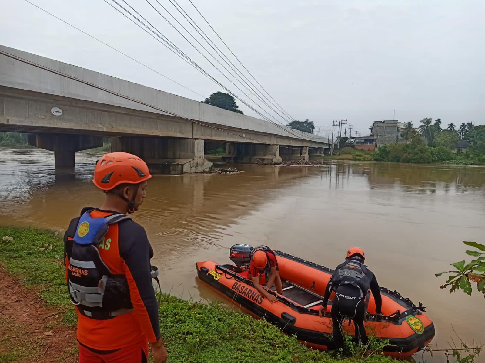 2 Hari Hilang di Sungai Batang Tebo, Warga Kampung Lubuk Bungo Belum Ditemukan