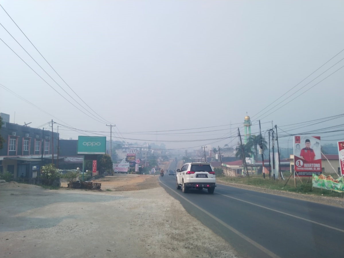 Kabut Asap di Tebo Kian Pekat, Jarak Pandang Hanya Tembus 2 KM